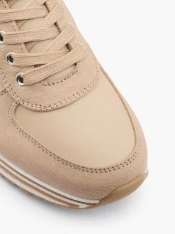 Beige Sneaker