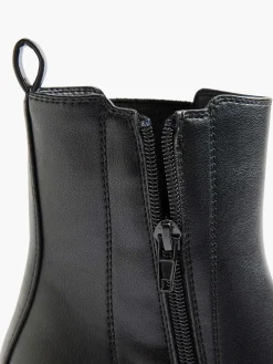 Black Chelsea Boot Heel