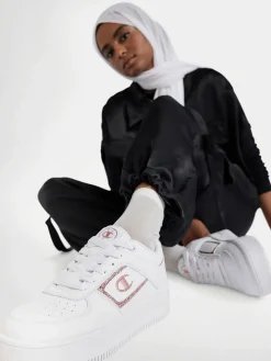 White Low Cut Shoe Foul Platform